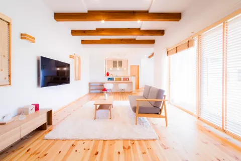 木を使ったリビングの建築事例